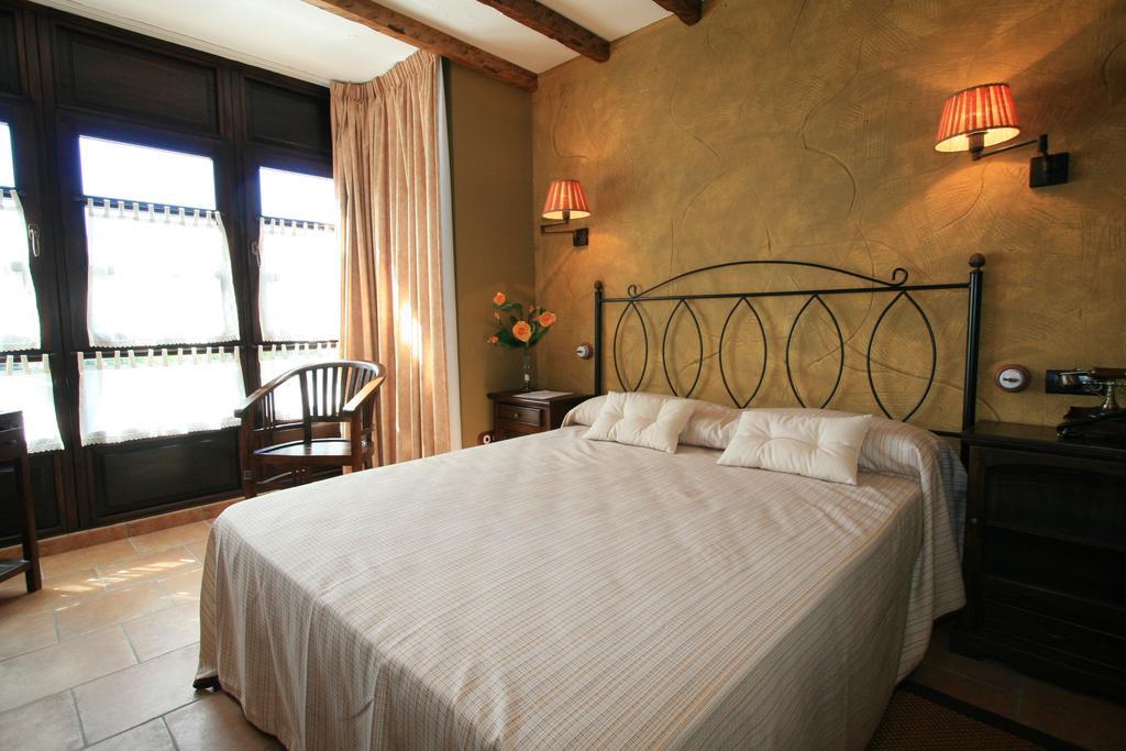 Posada-Spa Privilegio De Vara Noja Room photo