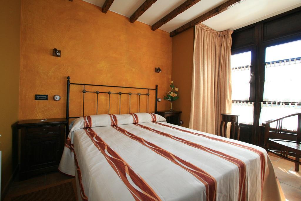 Posada-Spa Privilegio De Vara Noja Room photo
