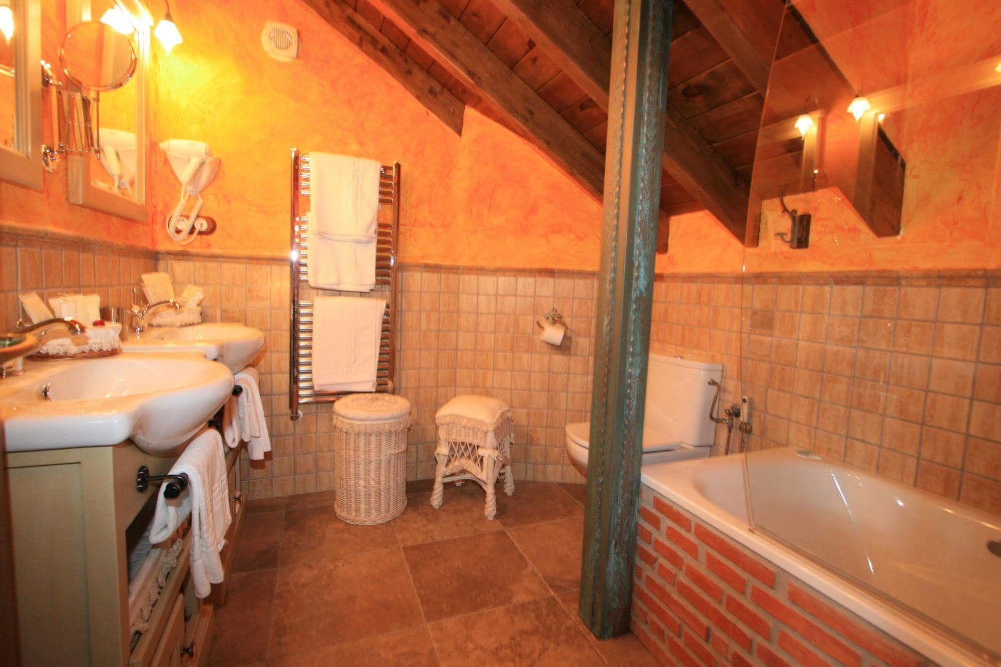 Posada-Spa Privilegio De Vara Noja Exterior photo