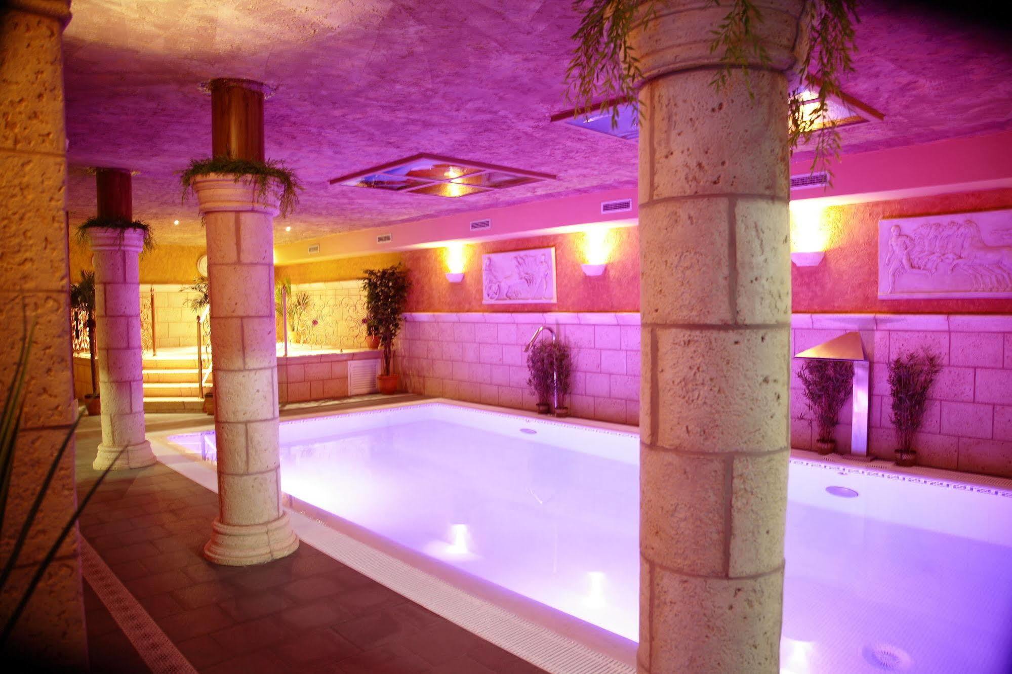 Posada-Spa Privilegio De Vara Noja Exterior photo